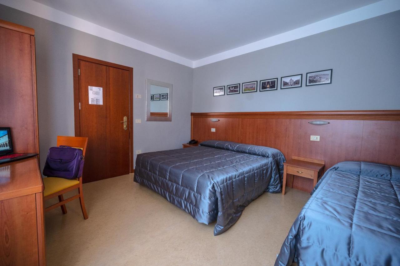 Hotel Moderno Assisi Eksteriør bilde