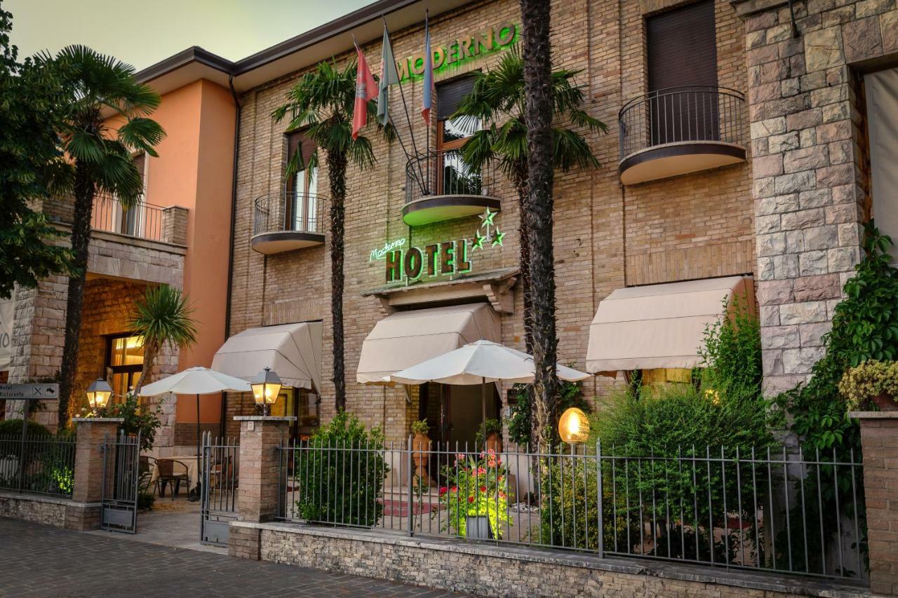 Hotel Moderno Assisi Eksteriør bilde
