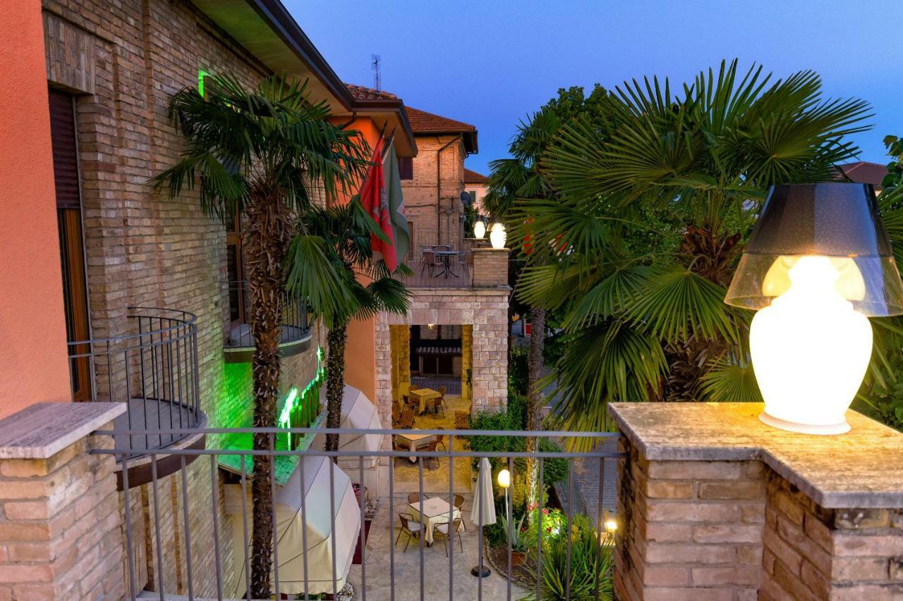 Hotel Moderno Assisi Eksteriør bilde